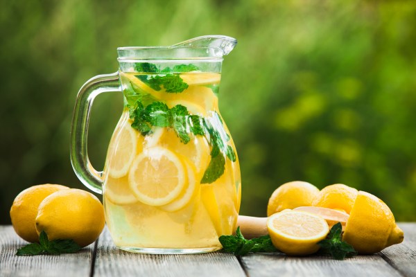 When life sends you lemons, make lemonade!